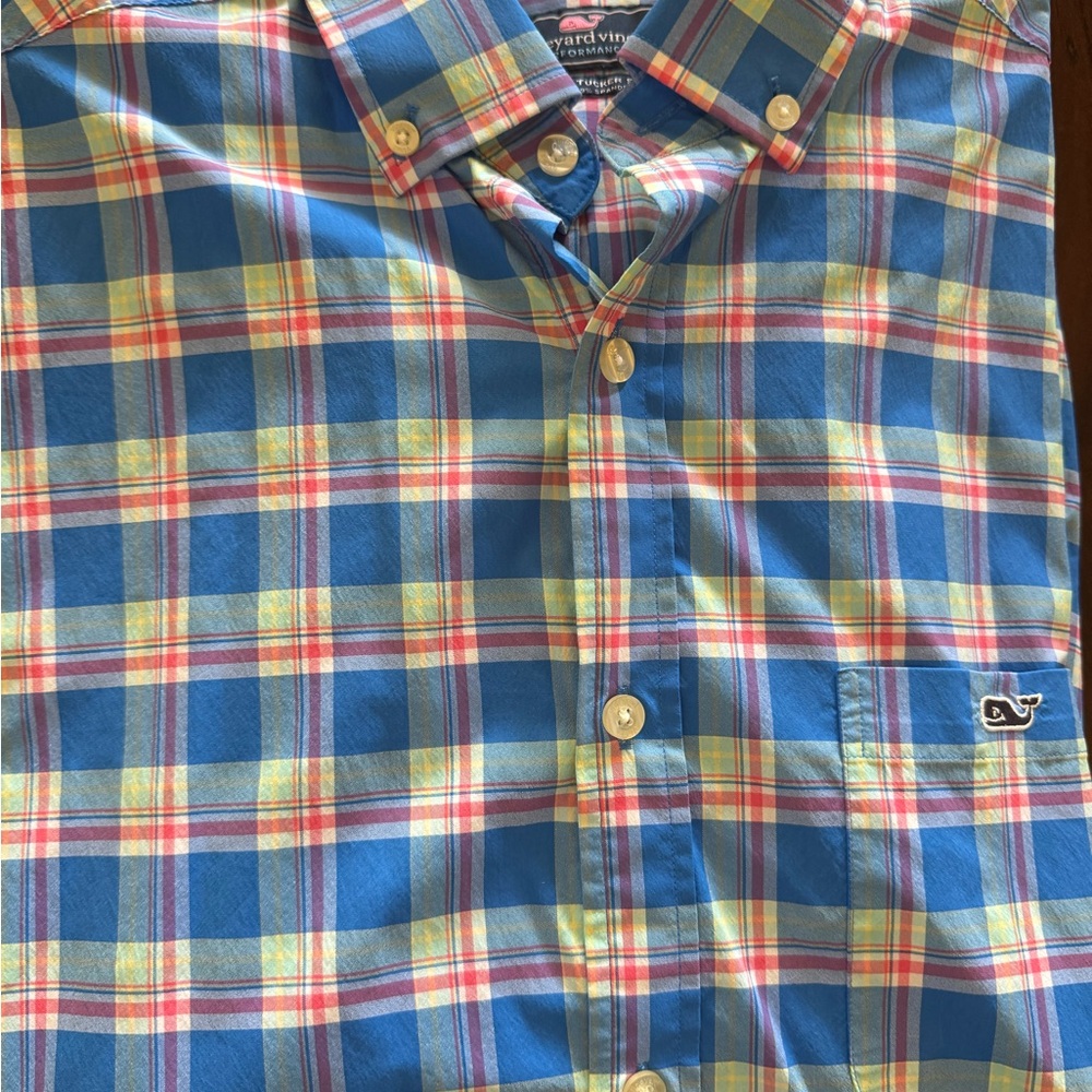 Classic Fit Sun Star On-The-Go Performance Tucker Button-Down Shirt